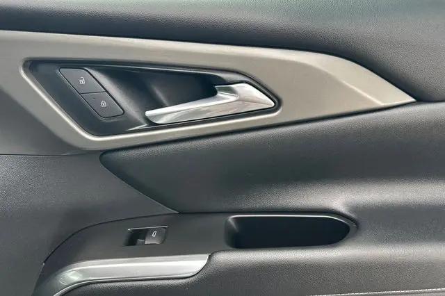 2024 Chevrolet Traverse FWD LT