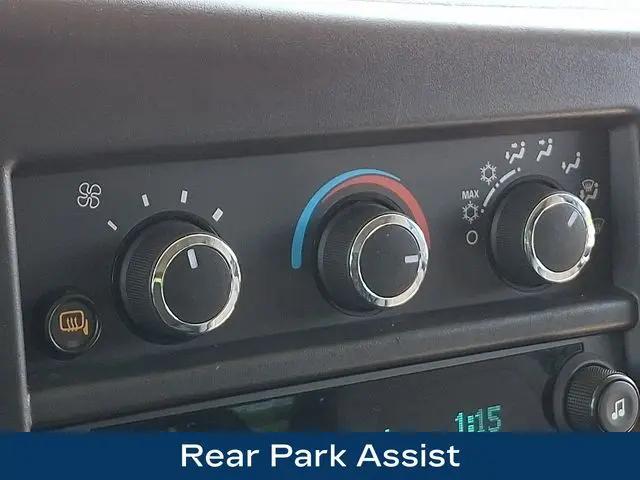 2025 Chevrolet Express Passenger RWD 3500 Extended Wheelbase LT