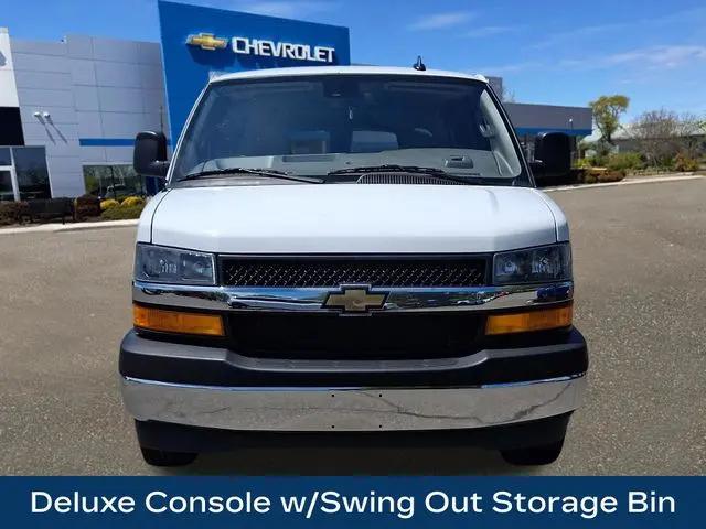 2025 Chevrolet Express Passenger RWD 3500 Extended Wheelbase LT