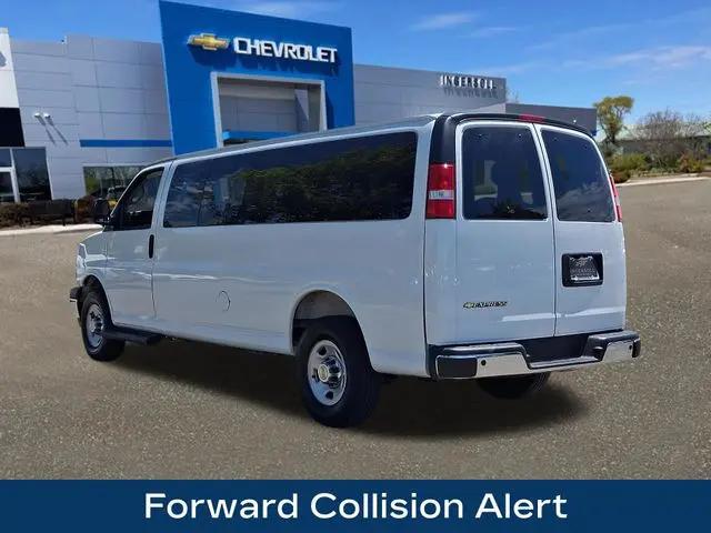 2025 Chevrolet Express Passenger RWD 3500 Extended Wheelbase LT