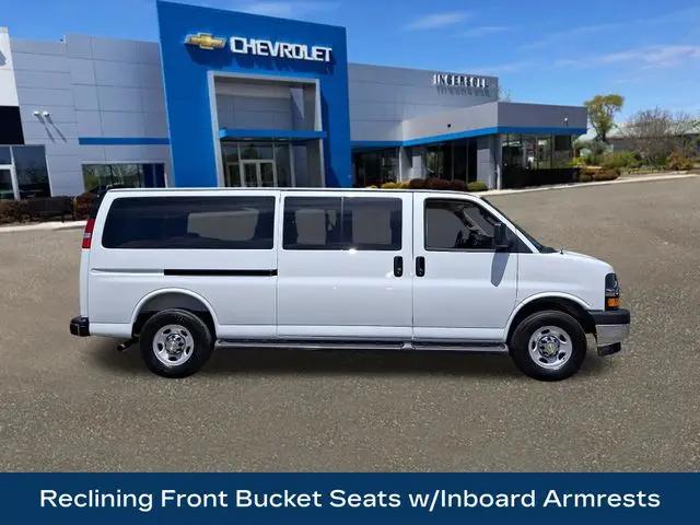 2025 Chevrolet Express Passenger RWD 3500 Extended Wheelbase LT