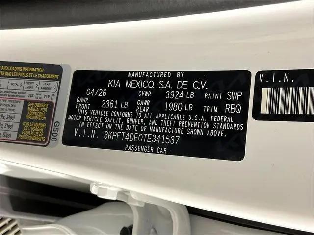2026 Kia K4 LXS