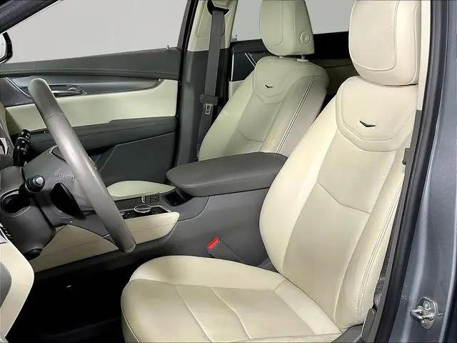 2025 Cadillac XT5 AWD Premium Luxury