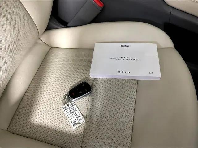 2025 Cadillac XT5 AWD Premium Luxury