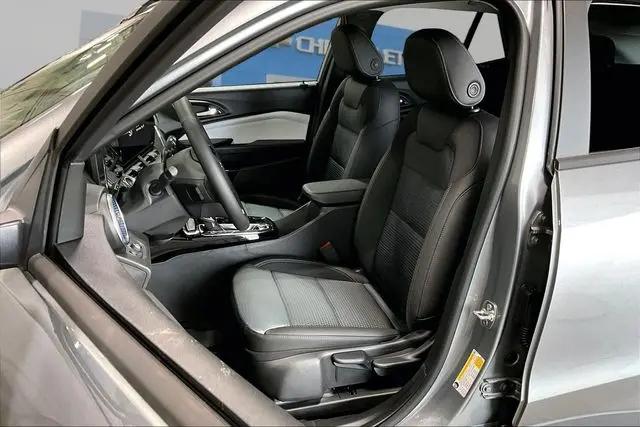 2026 Chevrolet Trax FWD LT