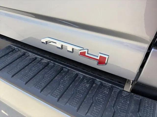 2026 GMC Sierra 2500HD Crew Cab, Standard Bed, AT4, 4WD