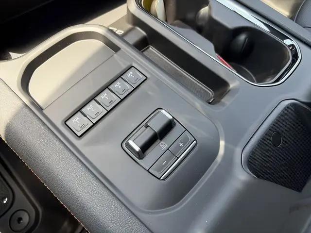 2026 GMC Sierra 2500HD Crew Cab, Standard Bed, AT4, 4WD