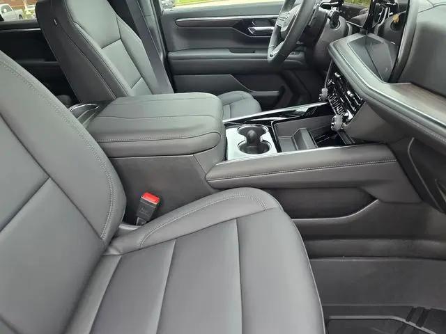 2026 Chevrolet Tahoe 4WD LT