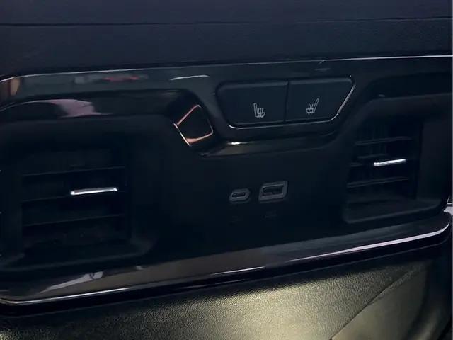 2024 GMC Sierra 2500HD 4WD Crew Cab Standard Bed AT4