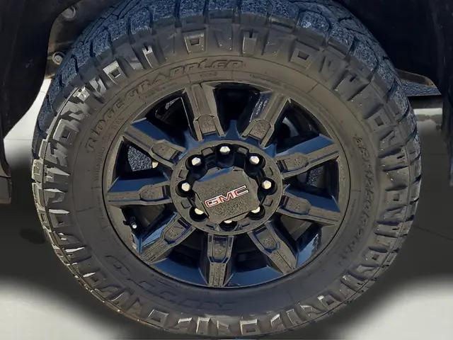 2024 GMC Sierra 2500HD 4WD Crew Cab Standard Bed AT4
