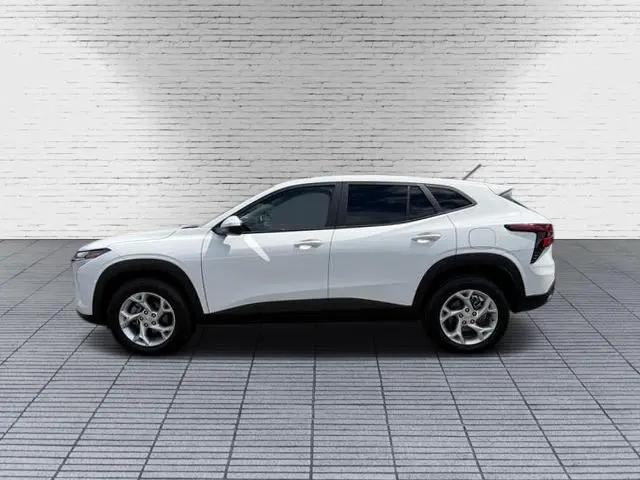 2025 Chevrolet Trax FWD LS