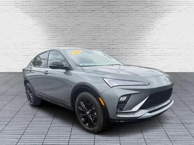 2025 Buick NV Sport Touring FWD