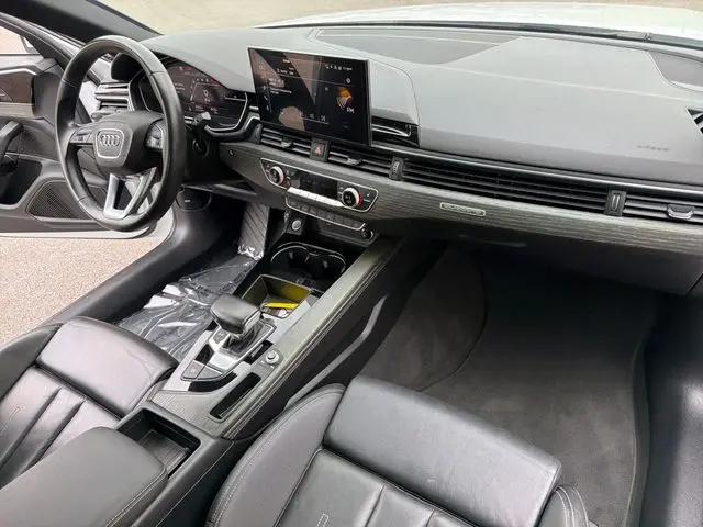 2023 Audi A4 Premium Plus 45 TFSI S line quattro S tronic