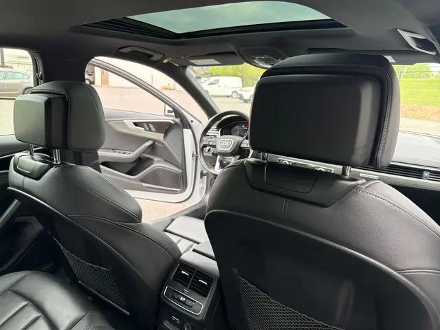 2023 Audi A4 Premium Plus 45 TFSI S line quattro S tronic