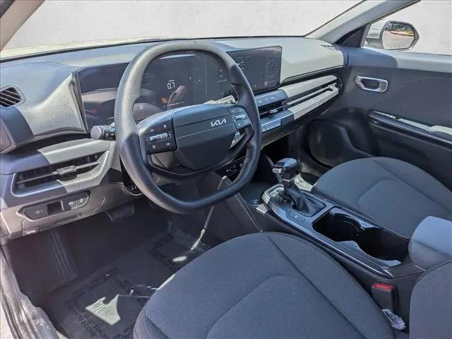 2025 Kia K4 LX