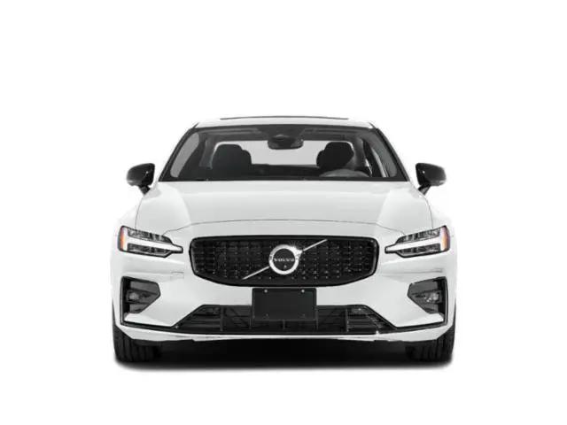 2023 Volvo S60 B5 Ultimate Dark Theme