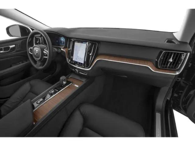 2023 Volvo S60 B5 Ultimate Dark Theme
