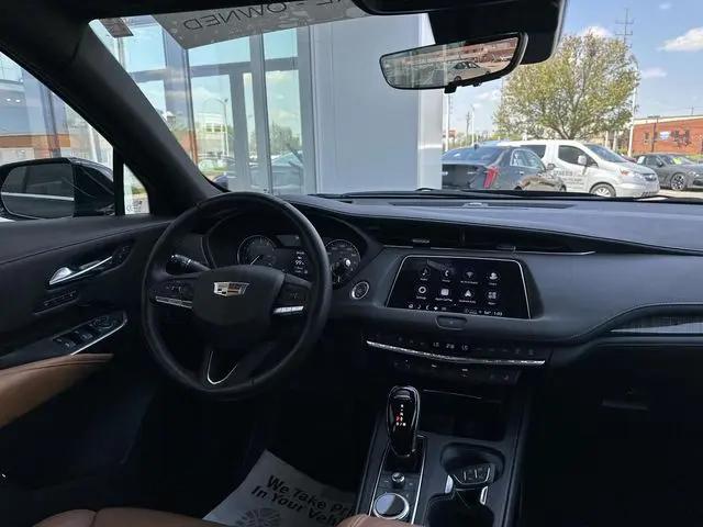 2023 Cadillac XT4 AWD Premium Luxury
