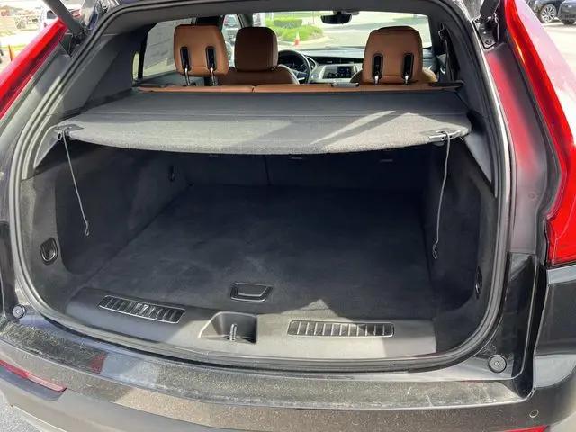 2023 Cadillac XT4 AWD Premium Luxury