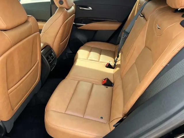 2023 Cadillac XT4 AWD Premium Luxury