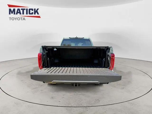 2026 Toyota Tundra SR5 CrewMax 5.5' Bed