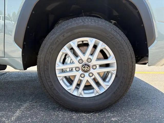 2026 Toyota Tundra SR5 CrewMax 5.5' Bed