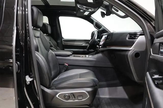 2025 Jeep Wagoneer 4x4