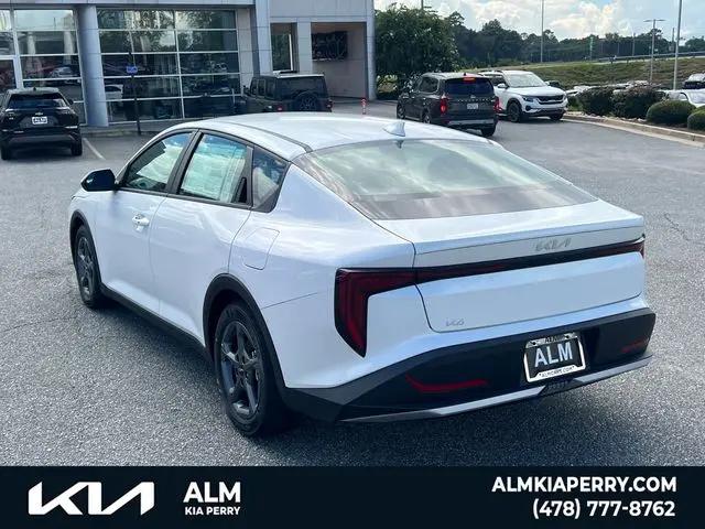 2026 Kia K4 LXS