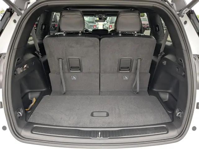 2026 Jeep Grand Cherokee L Altitude 4x2