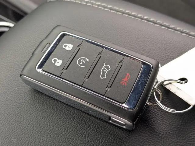 2026 Jeep Grand Cherokee L Altitude 4x2
