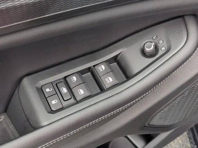 2026 Jeep Grand Cherokee L Altitude 4x4