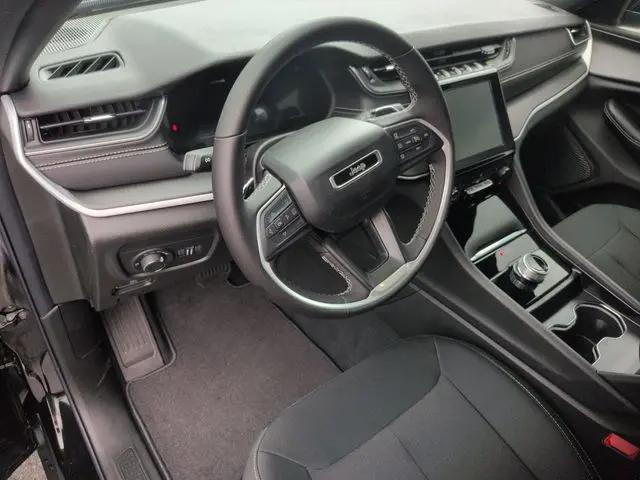 2026 Jeep Grand Cherokee L Altitude 4x4