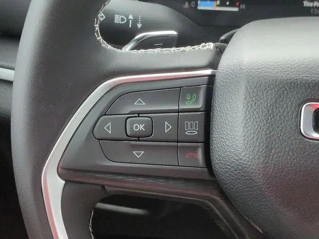 2026 Jeep Grand Cherokee L Altitude 4x4