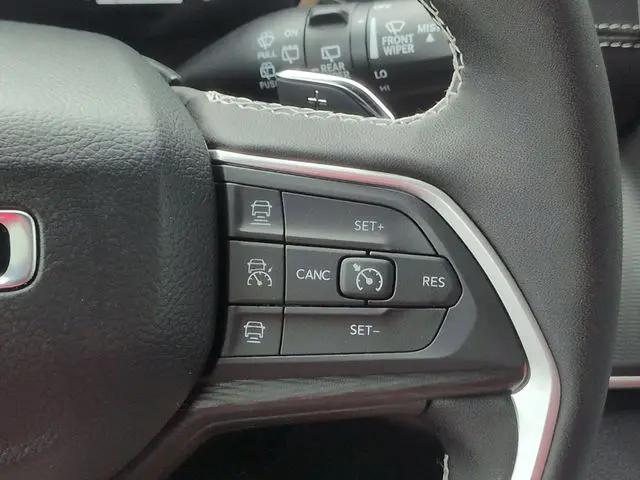 2026 Jeep Grand Cherokee L Altitude 4x4