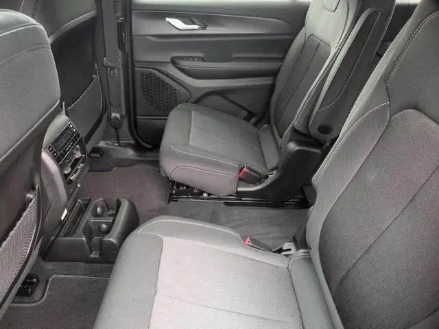 2026 Jeep Grand Cherokee L Altitude 4x4