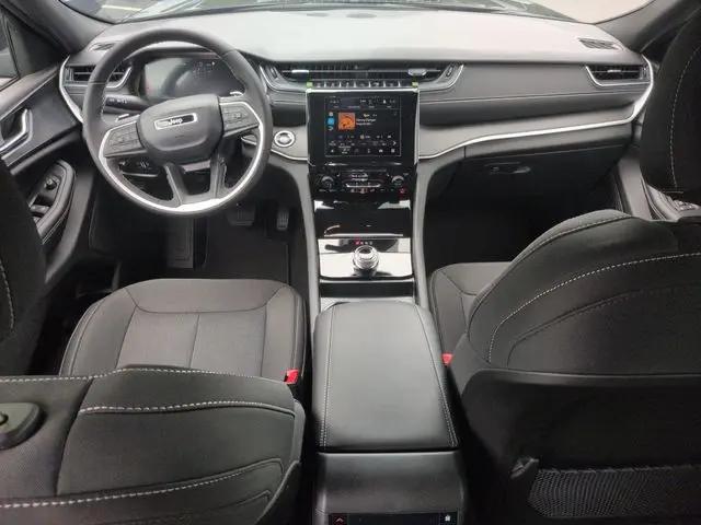 2026 Jeep Grand Cherokee L Altitude 4x4