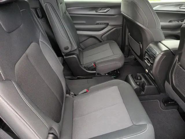 2026 Jeep Grand Cherokee L Altitude 4x4
