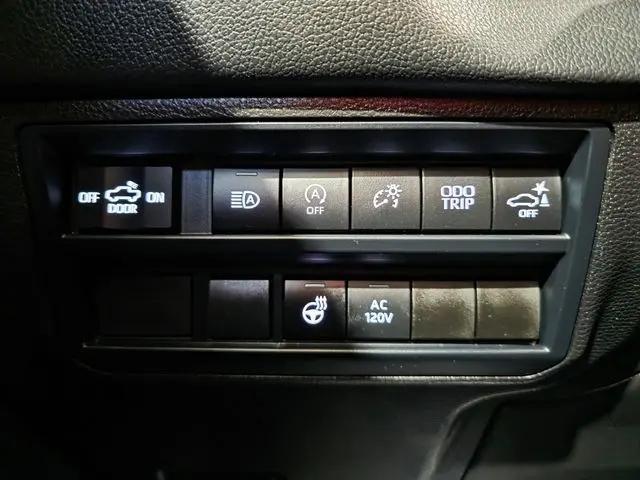 2026 Toyota Tundra Limited CrewMax 5.5' Bed