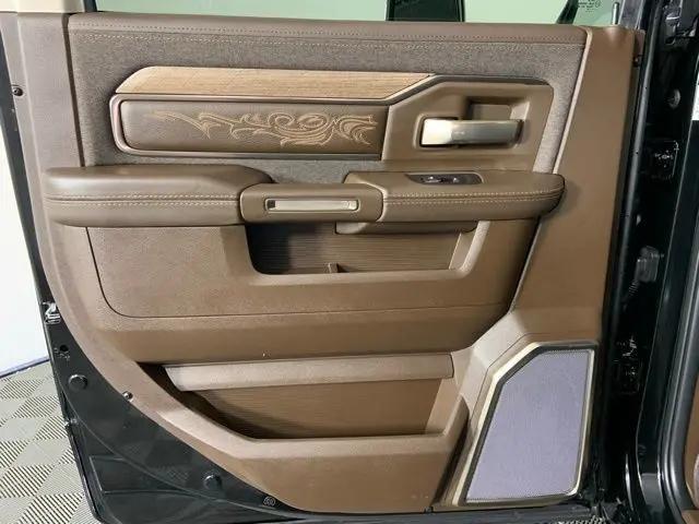2025 Ram 3500 LimitedLimited Longhorn Mega Cab 4x4 6'4" Box