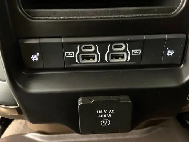 2025 Ram 3500 LimitedLimited Longhorn Mega Cab 4x4 6'4" Box