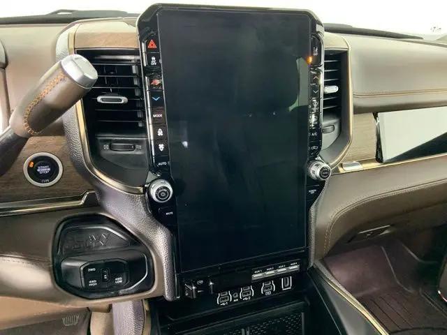 2025 Ram 3500 LimitedLimited Longhorn Mega Cab 4x4 6'4" Box