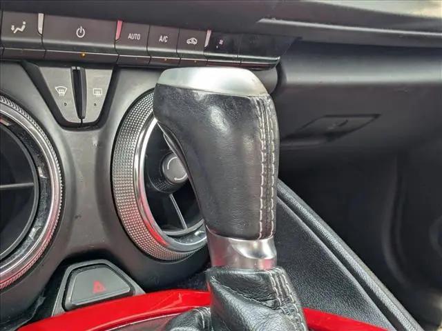2020 Chevrolet Camaro RWD Convertible 1LT