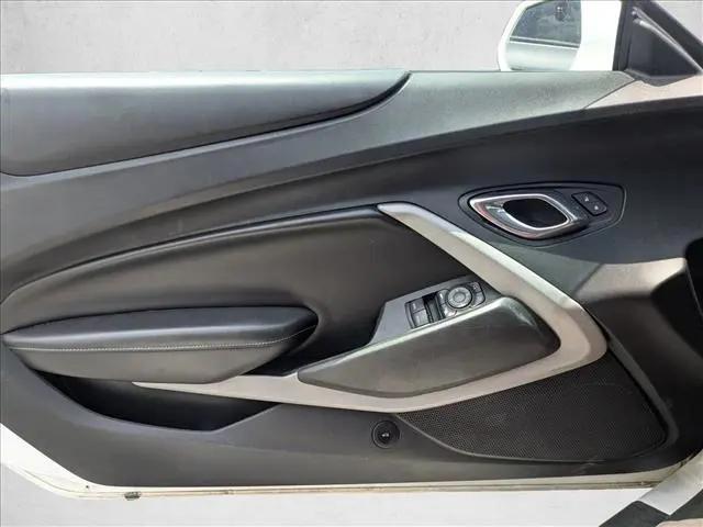 2020 Chevrolet Camaro RWD Convertible 1LT