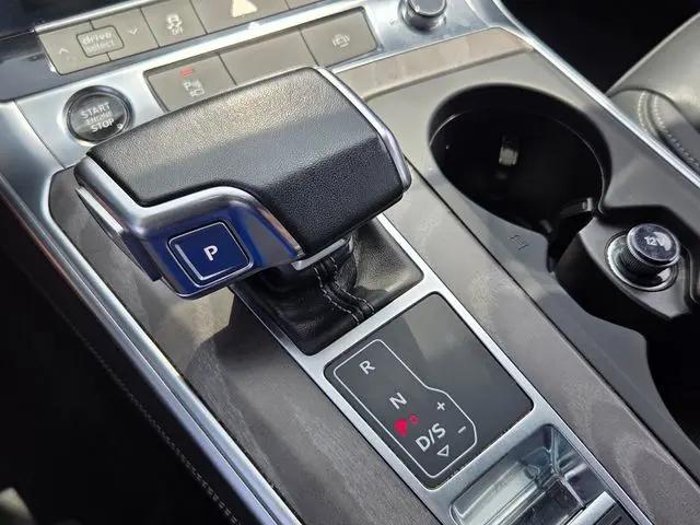 2024 Audi A6 Premium Plus 45 TFSI quattro S tronic