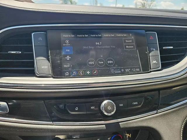 2023 Buick Enclave Essence FWD