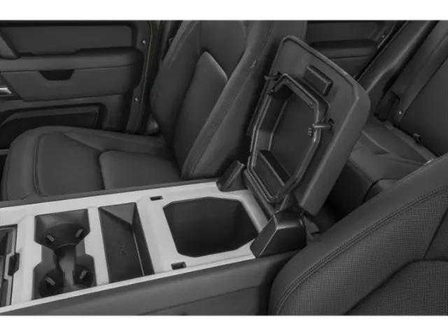 2026 Land Rover Defender P400 X-Dynamic SE