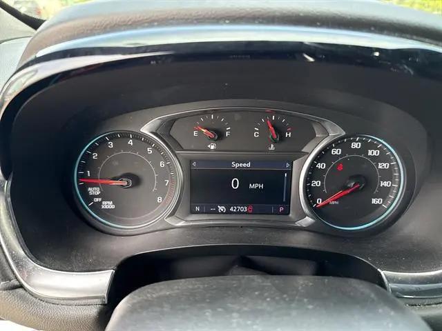 2023 Chevrolet Traverse AWD LT Cloth