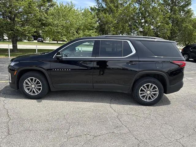 2023 Chevrolet Traverse AWD LT Cloth