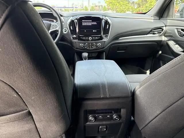 2023 Chevrolet Traverse AWD LT Cloth