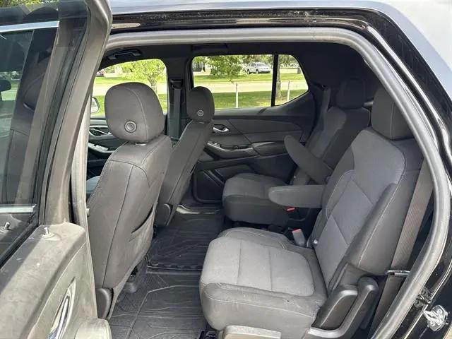 2023 Chevrolet Traverse AWD LT Cloth